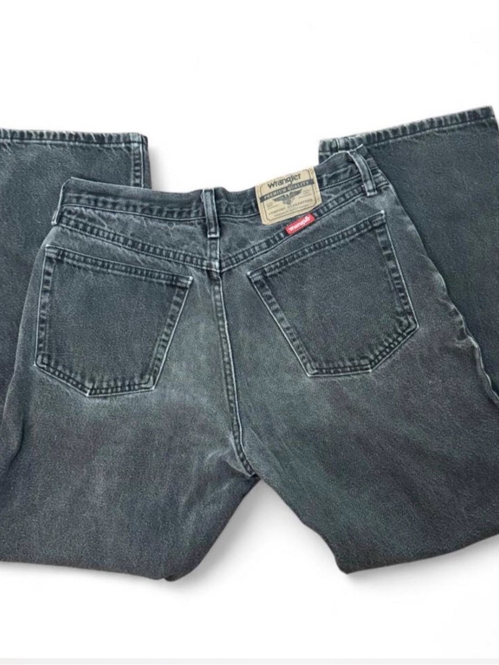 Wrangler Men's Faded Black Relaxed Jeans